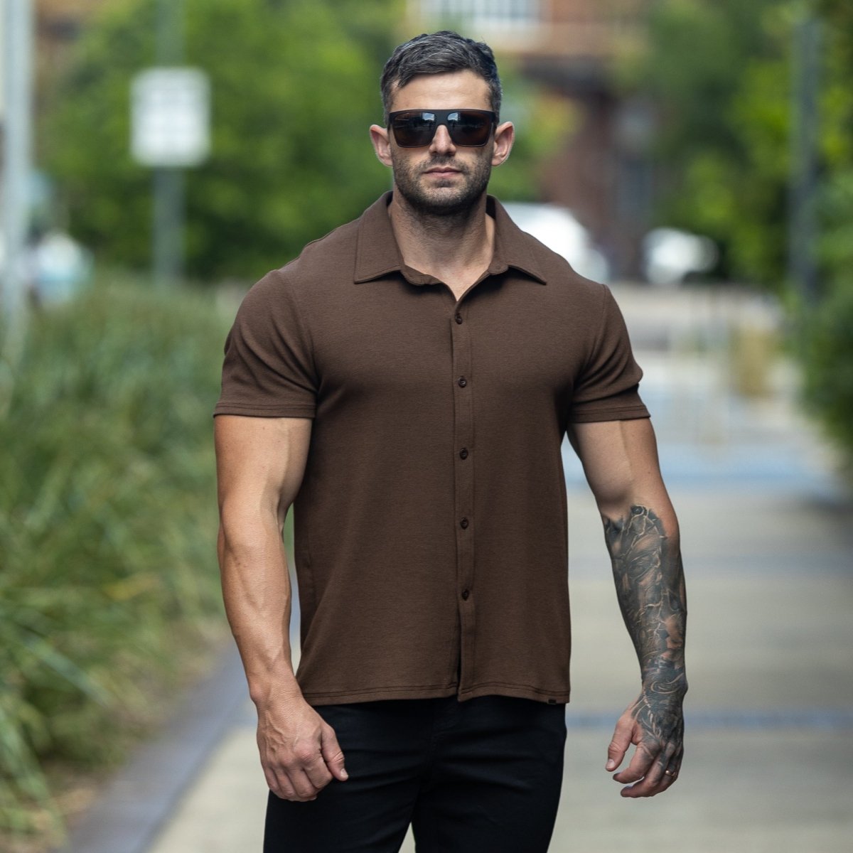 Shop Online Stretchy Muscle Fit Button-Up Short Sleeve Chocolate Brown