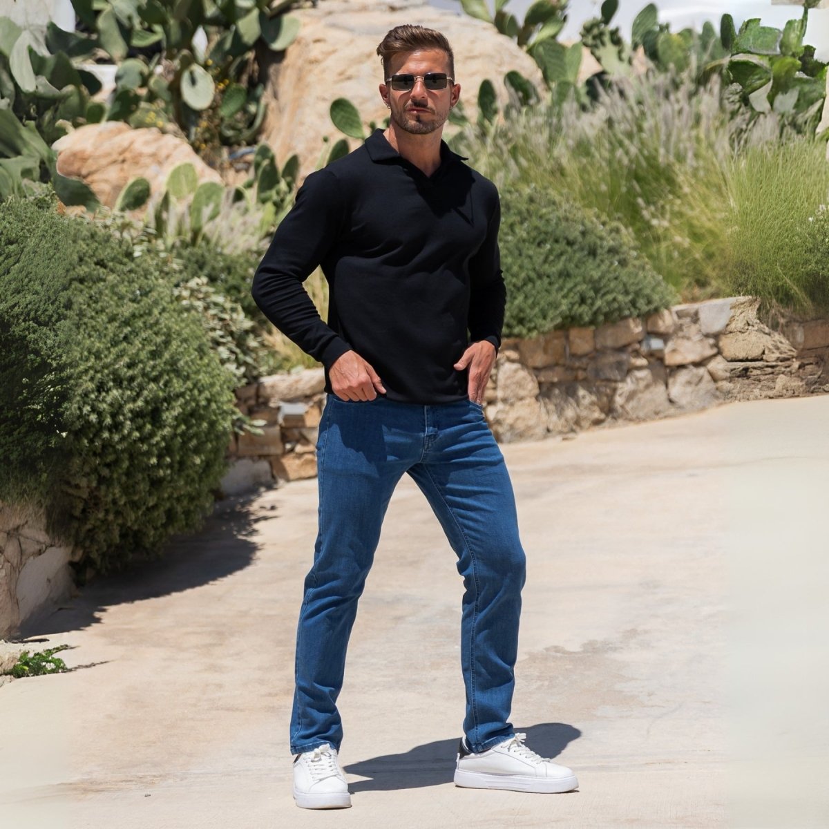 Men’s straight leg comfortable stretch jeans dark blue